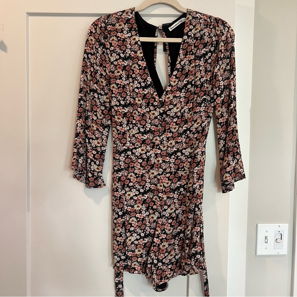 Abercrombie & Fitch Black and Pink Floral Dress